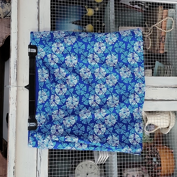 XL Tranquility Skorts - Picture 2 of 4